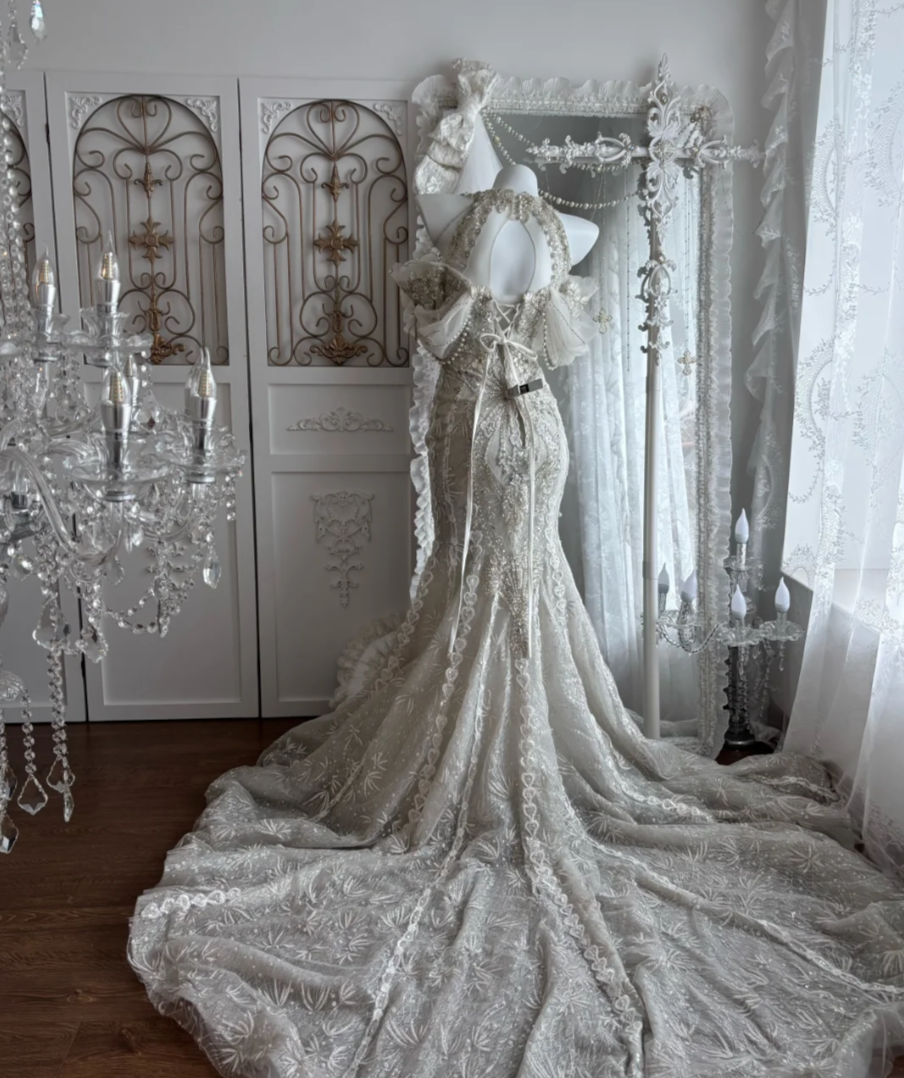 Sparkling Halter Neck Wedding Dress With Train Beading Rhinestones Mermaid Bridal Dress GG7667
