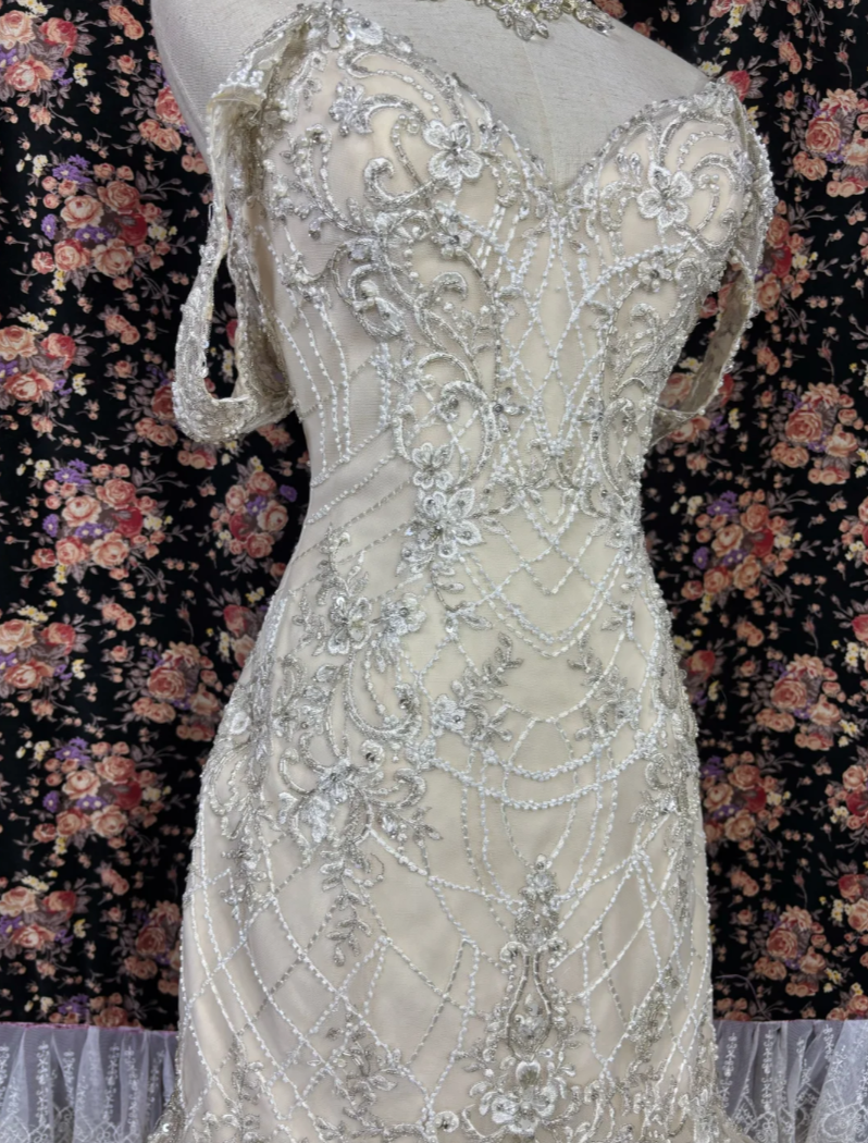 Enchanting Off The Shoulder Wedding Dress Sequins Tulle Mermaid Bridal Dress GG7670