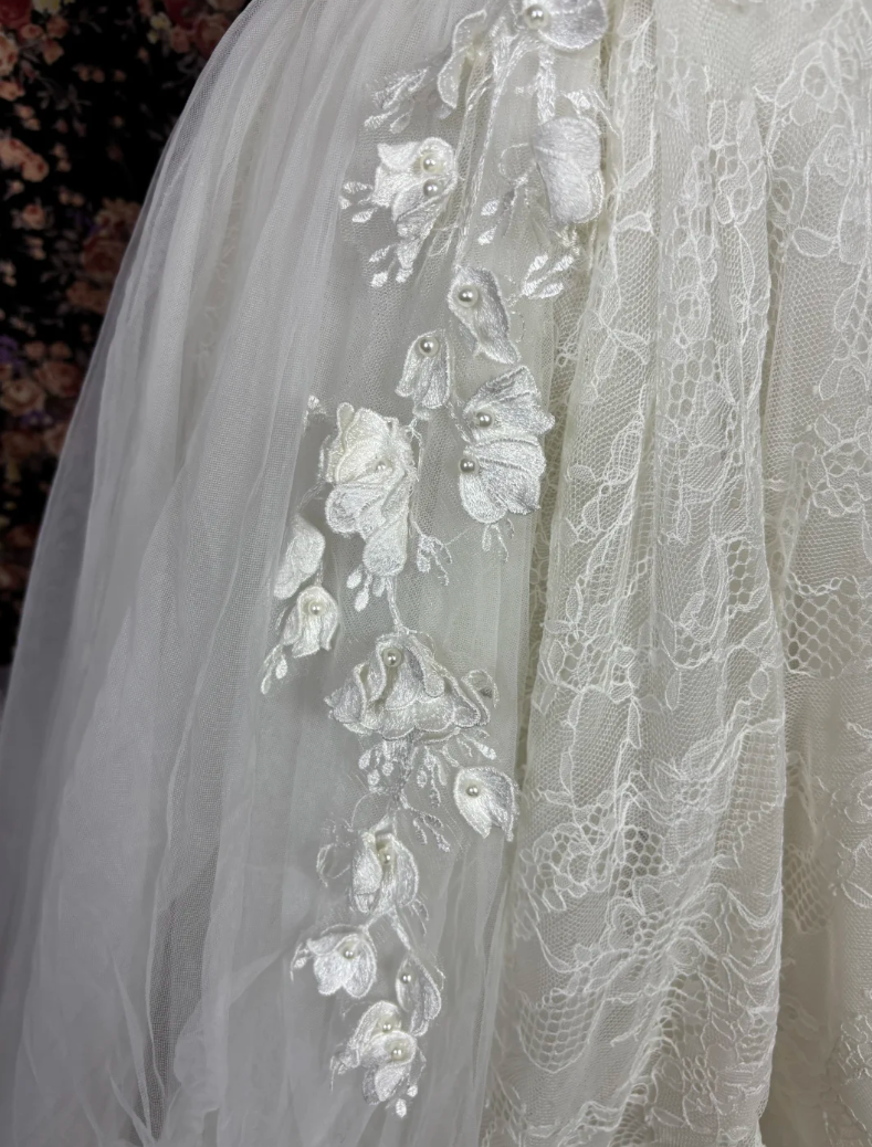 Romantic Strapless Lace Homecoming Dress Appliques Tulle A-Line Birthday Dress GG7676