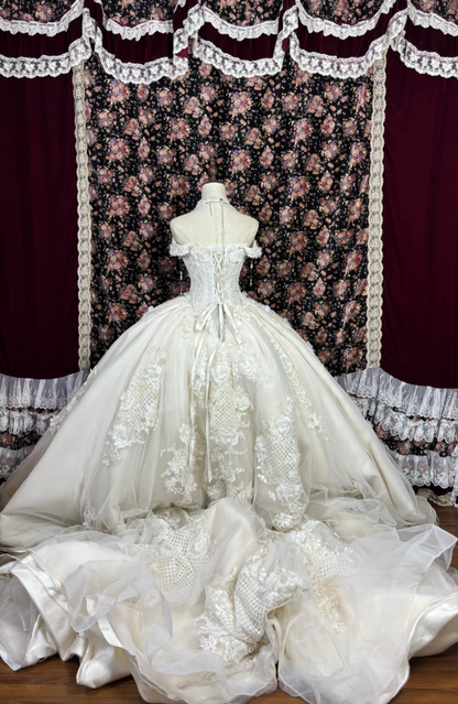 Classical Off The Shoulder Wedding Dress Beading Sequins A-Line Bridal Dress GG7677