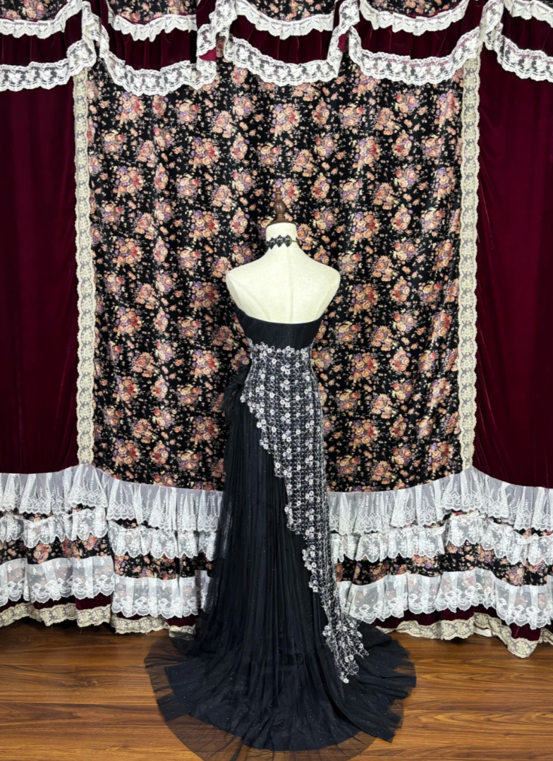 Retro Strapless Black Prom Dress Appliques Sequins A-Line Evening Dress GG7678