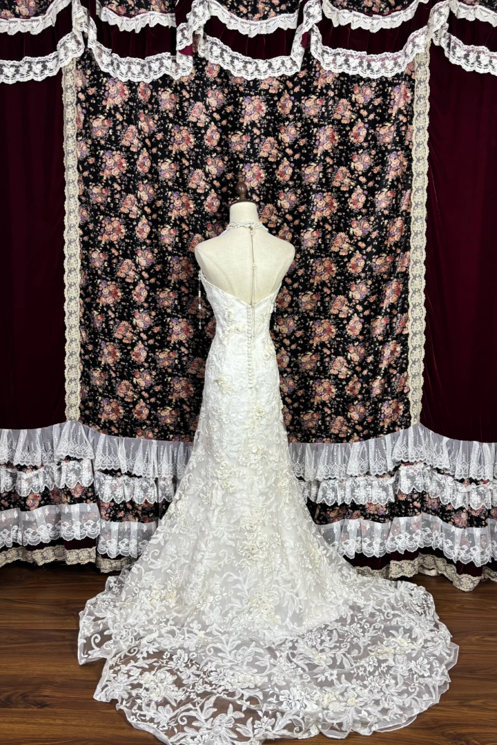 Ornate Strapless Wedding Dress Appliques Mermaid Bridal Dress GG7684