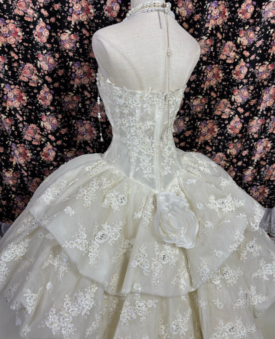 Cute Sweetheart Wedding Dress Appliques Sequins A-Line Bridal Dress GG7685