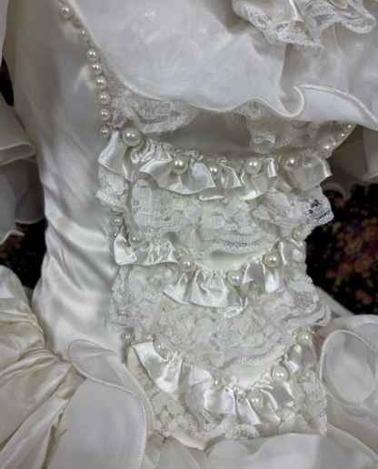 Vintage Off The Shoulder Wedding Dress Pearls Lace Ruffles A-Line Bridal Dress GG7689