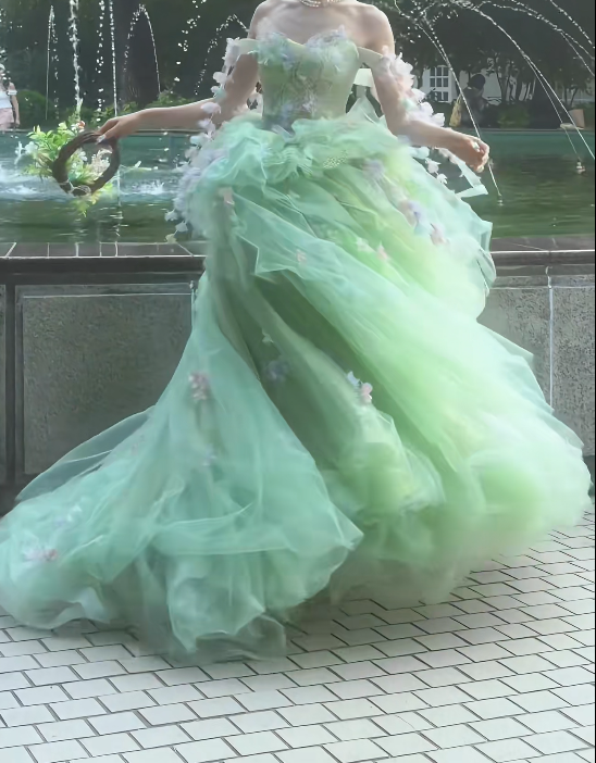 Ornate Off The Shoulder Prom Dress Green Appliques A-Line Evening Dress GG7708