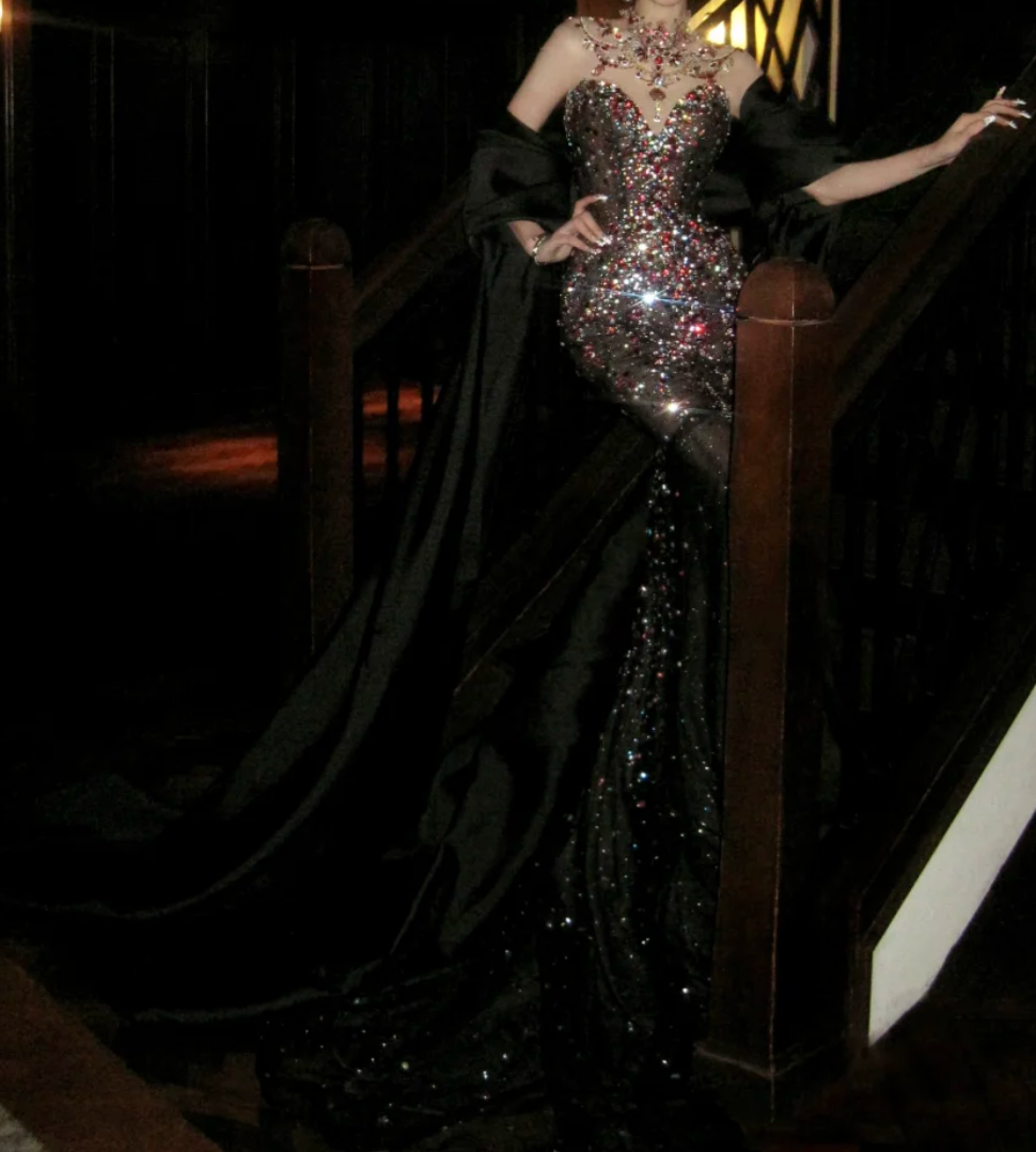 Gorgeous Illusion Neck Prom Dress Black Crystals Beading Mermaid Evening Dress GG7724