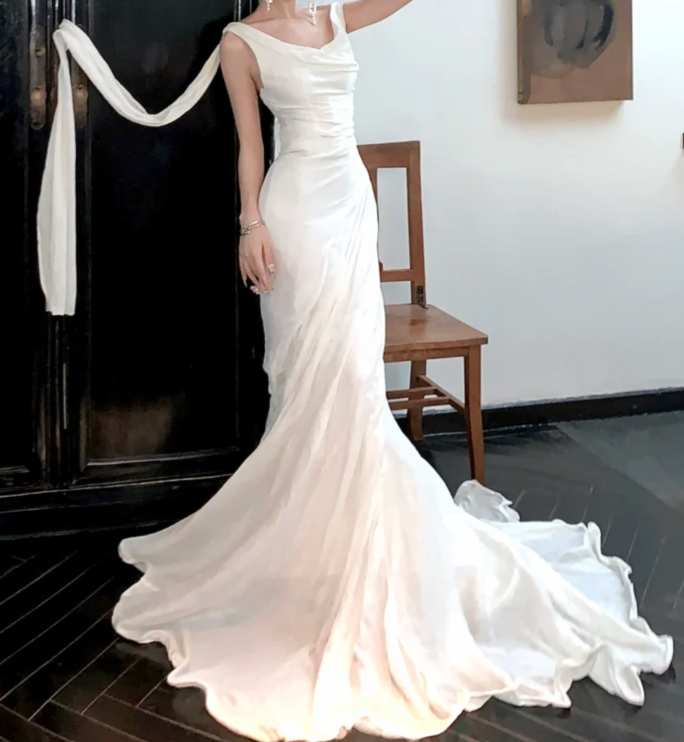 Gorgeous One Shoulder Wedding Dress Satin Mermaid Bridal Dress GG7747