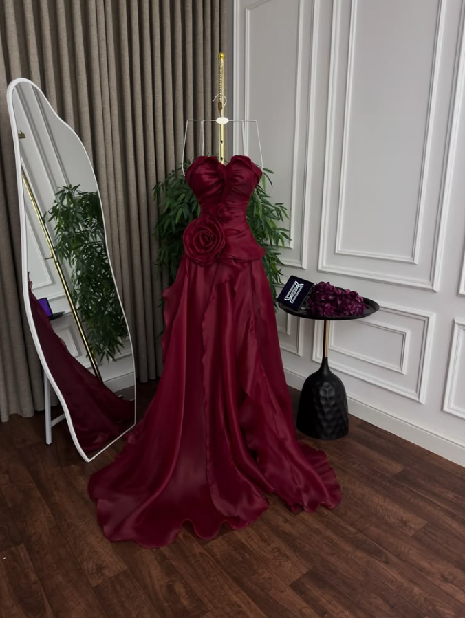 Graceful Strapless Prom Dress Flower Ruffles A-Line Evening Dress GG7767