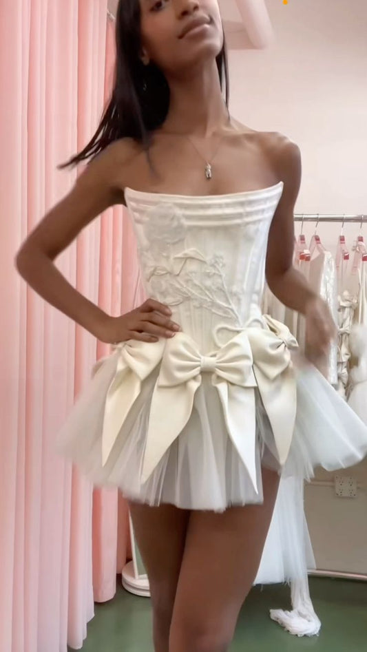 Glamorous Strapless White Homecoming Dress Floral Beads Bows Tulle A-Line Birthday Dress GG7783
