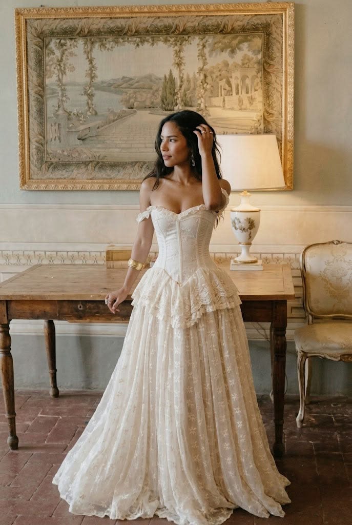 Alluring Off-Shoulder Wedding Dress Lace A-Line Bridal Dress GG7796