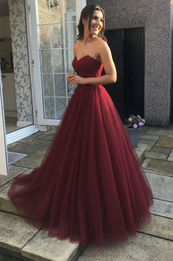 Charming Strapless Prom Dress Appliques Tulle A-Line Evening Dress GG7797