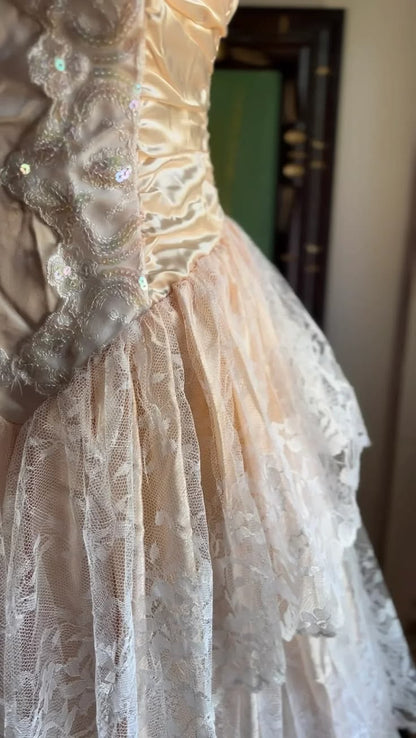 Enchanting Strapless Ivory Prom Dress Sequins Tiered Lace A-Line Evening Dress GG7805