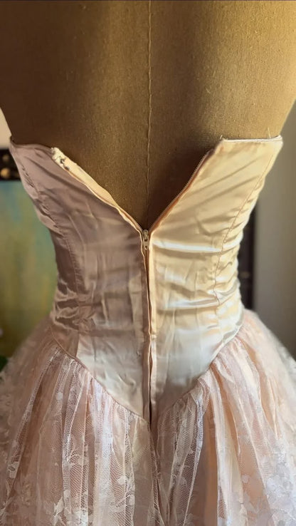 Enchanting Strapless Ivory Prom Dress Sequins Tiered Lace A-Line Evening Dress GG7805