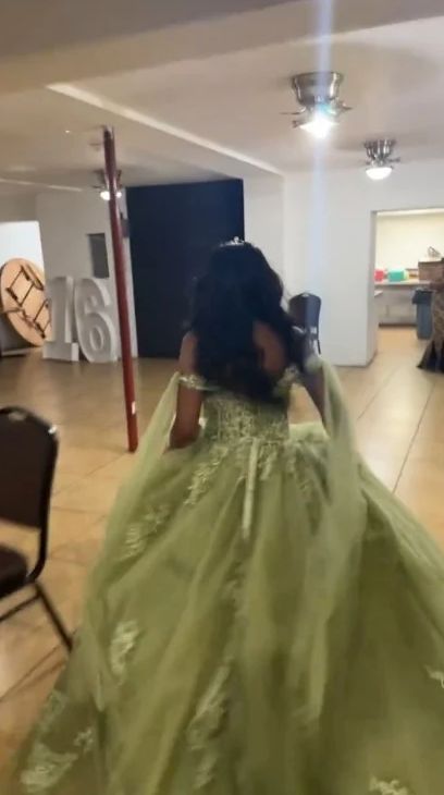 Enchanting Off The Shoulder Prom Dress Green Appliques A-Line Evening Dress GG7834