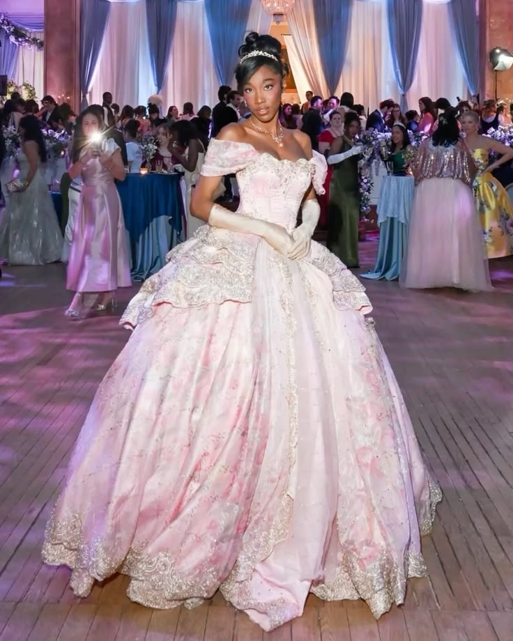 Luxury Off-Shoulder Prom Dress Pink Ball Gowns Sequins Evening Dress GG7924