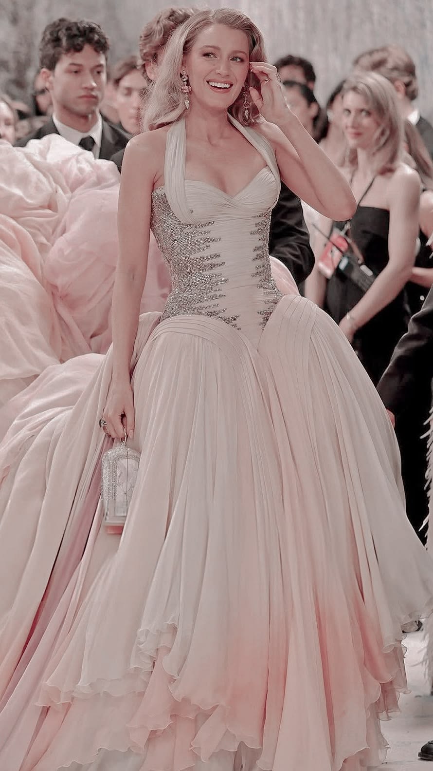 Playful Halter Neck Sequins Prom Dress Pink Ruffles Tulle Evening Dress GG7925