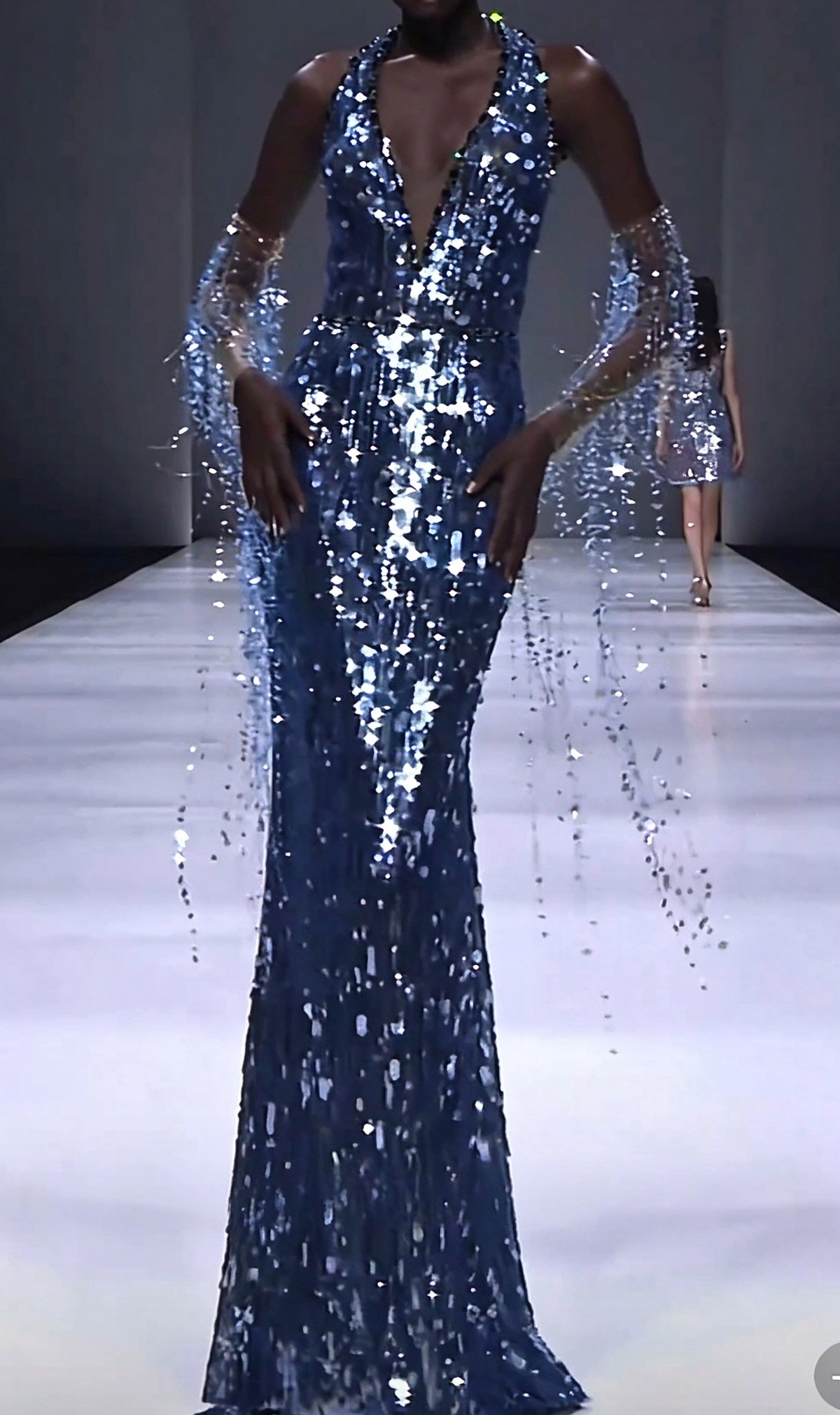 Luxurious Halter Neck Blue Prom Dress Beading Sequins Mermaid Evening Dress GG7943