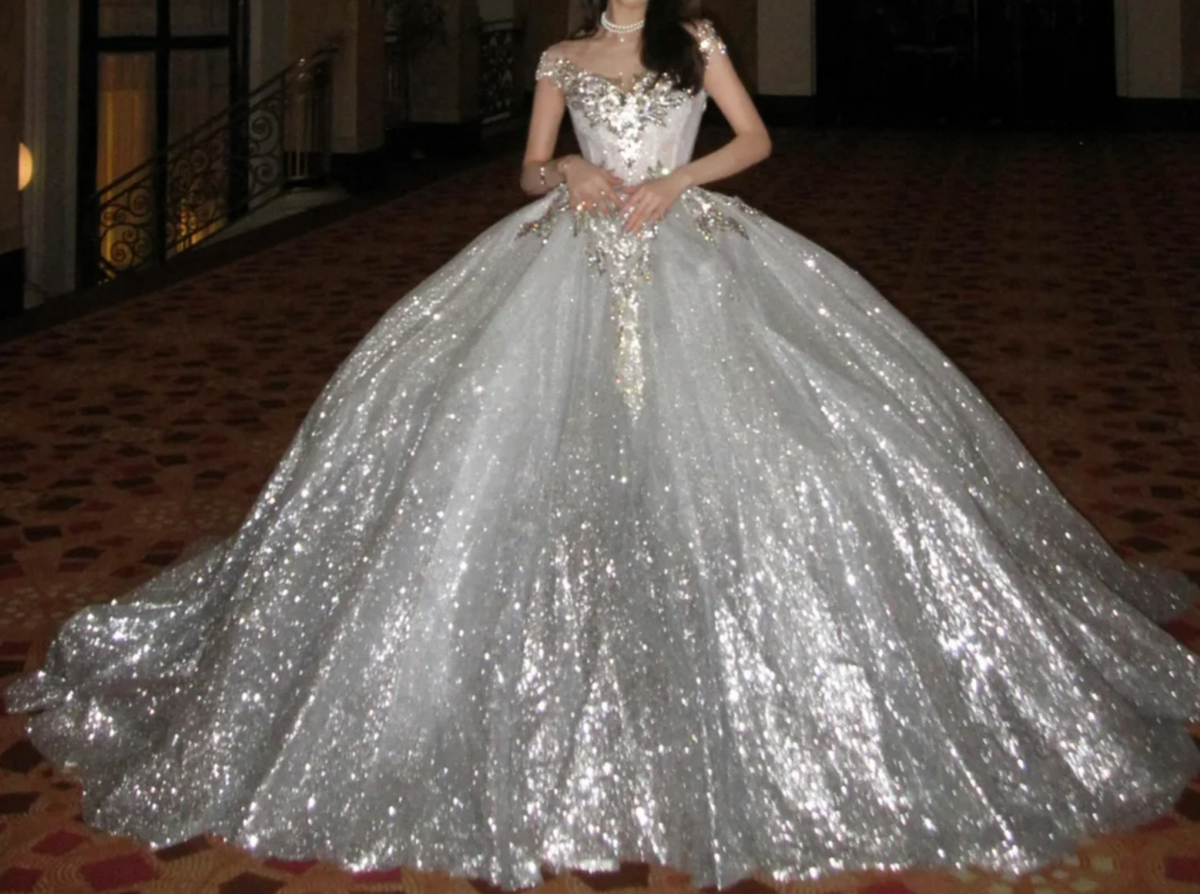 Glittering Off The Shoulder Wedding Dress Beading Sequins A-Line Bridal Dress GG7944