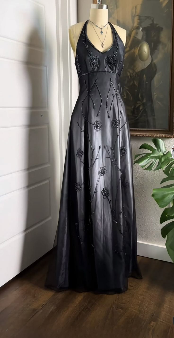Glamorous Halter Neck Prom Dress Black Beading A-Line Evening Dress GG7959