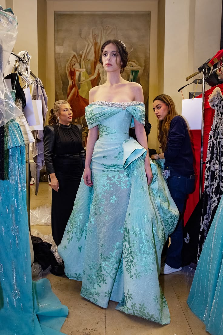 Fascinating Off The Shoulder Prom Dress Green Sequins Jacquard Sheath Evening Dress GG7960