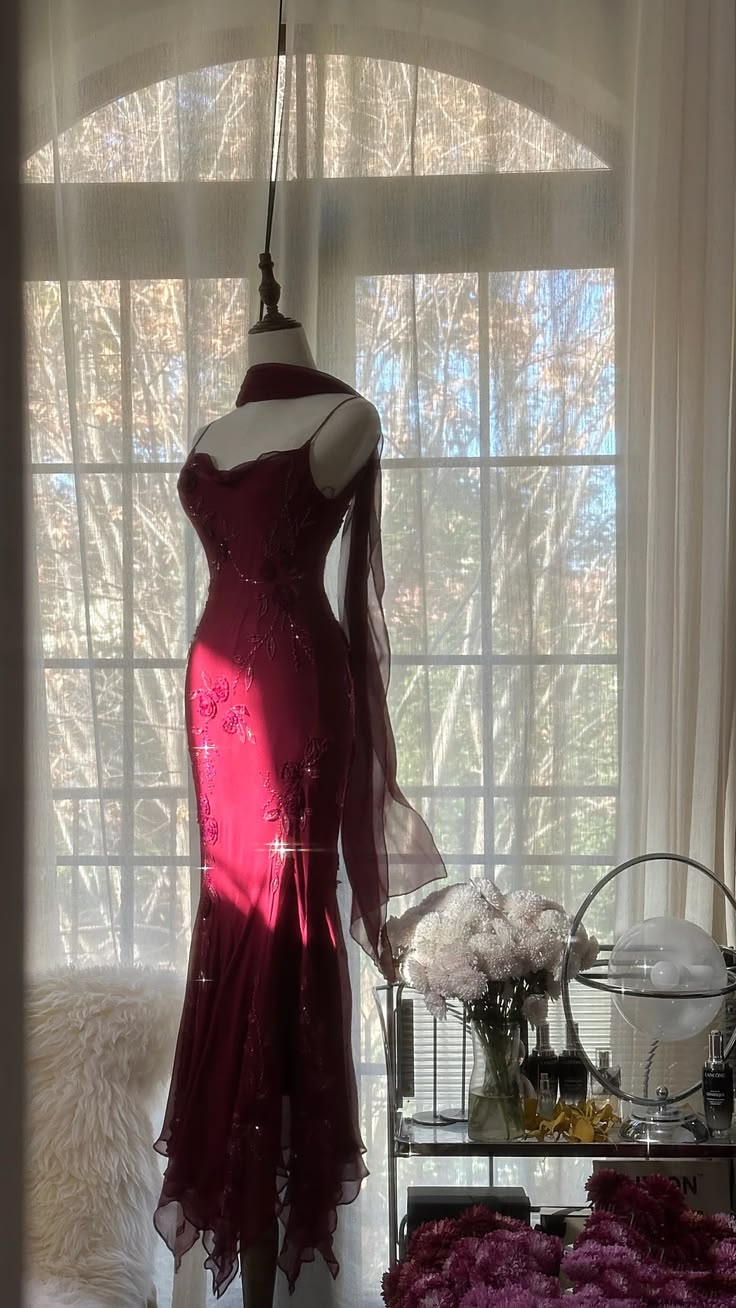 Alluring Spaghetti Straps Prom Dress Red Beading Mermaid Evening Dress GG8010