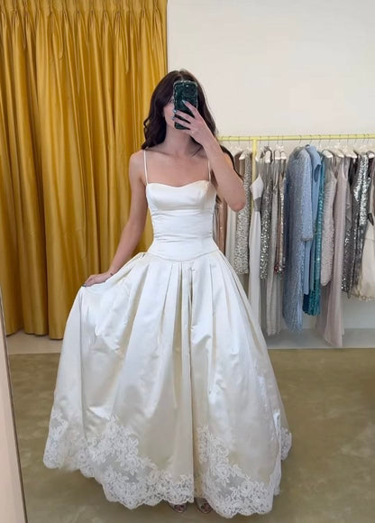 Chic Spaghetti Straps Wedding Dress Appliques Satin A-Line Bridal Dress GG8014