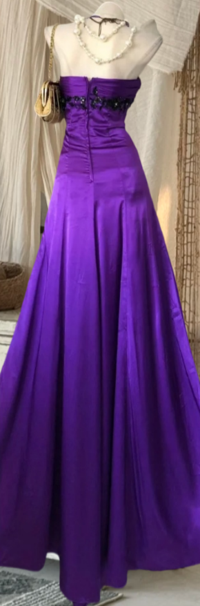 Elegant Strapless Appliques Prom Dress Purple Satin A-Line Evening Dress GG8020