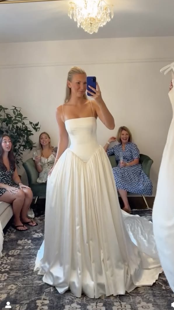 Classical Spaghetti Straps Wedding Dress White Satin A-Line Bridal Dress GG8041