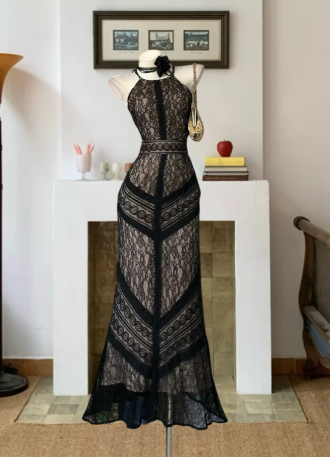 Vintage Halter Neck Prom Dress Black Lace Long Mermaid Evening Dress GG8124