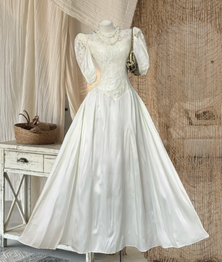 Classical Jewel Neck Prom Dress White Lace A-Line Evening Dress GG8147